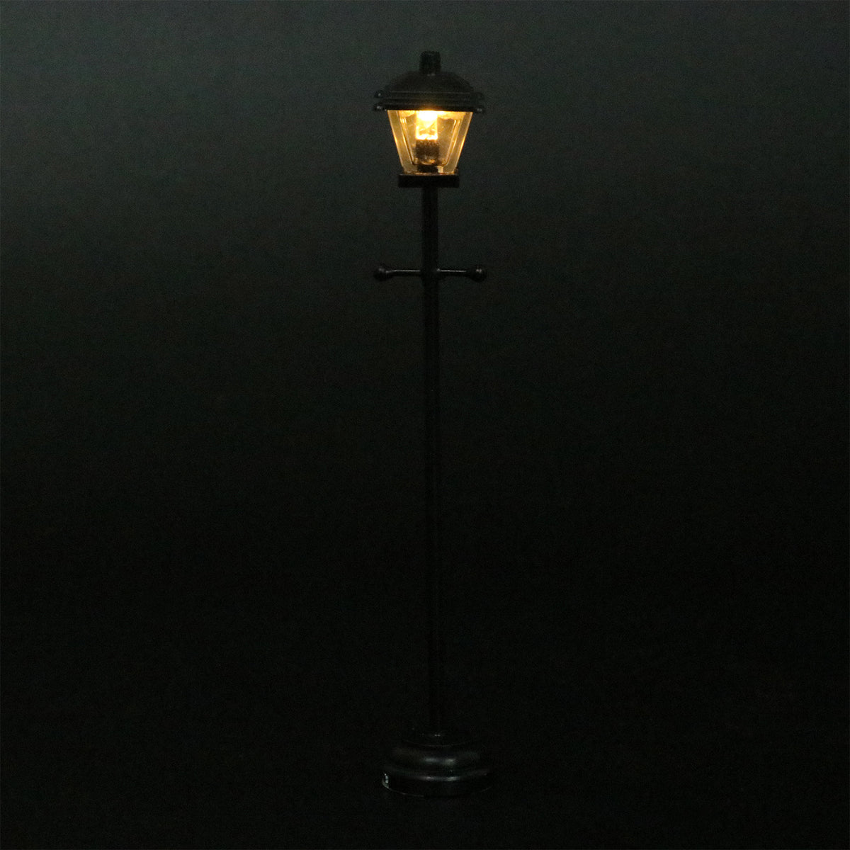 Miniature Metal LED Street Lamp Model (Black) D421416