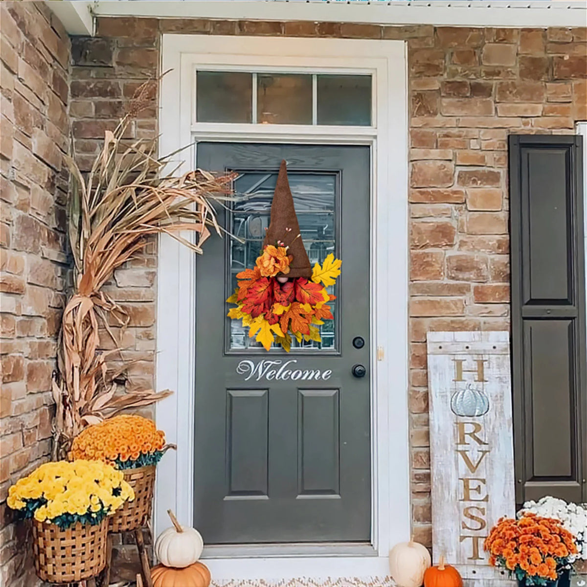 Fall Wreath with Autumn Maple Leaf Q865146